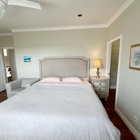 A Cozy Bedroom With A Private Washroom Close To Yvr Richmond Esterno foto